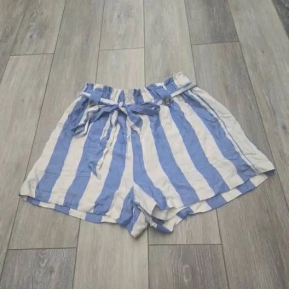 American Eagle striped high waisted short shorts, stretch & tie waist pockets sm